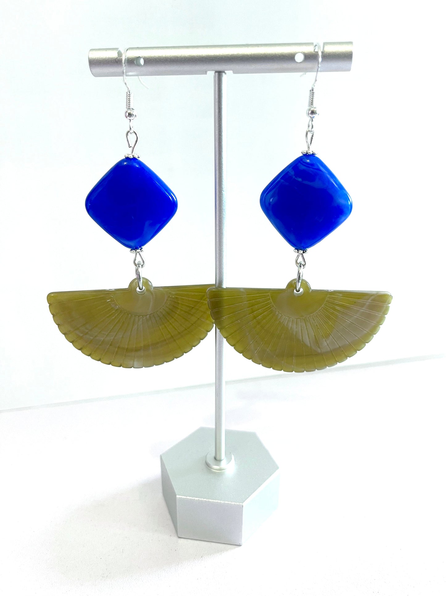 Circe Fan Earrings - marjorieblume