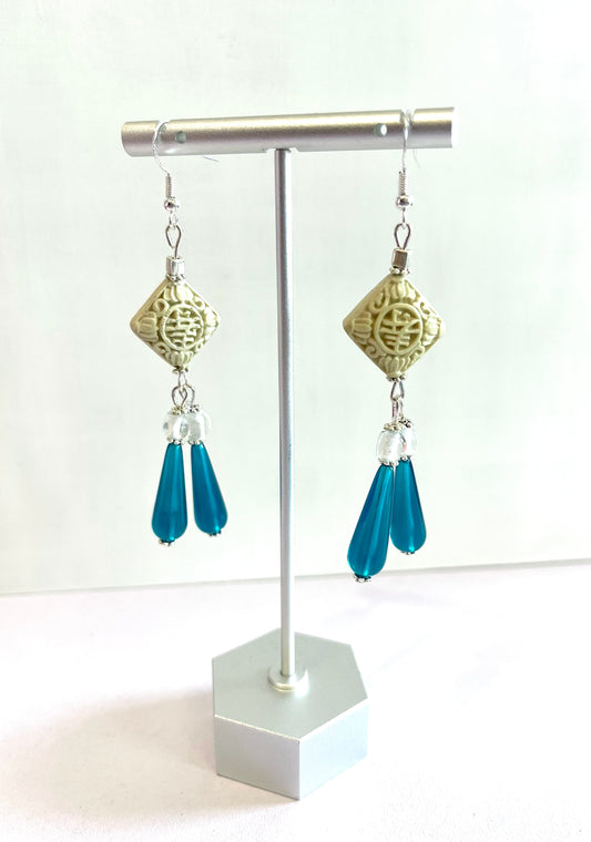 Lia Earrings - marjorieblume